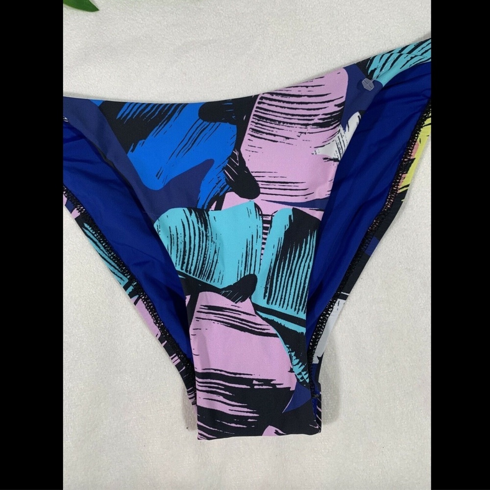 NEW $58‎ Red Carter Leaf Print Bikini Bottoms Small - Picture 4 of 12